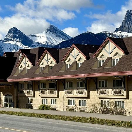 Canmore Inn & Suites Dış mekan fotoğraf