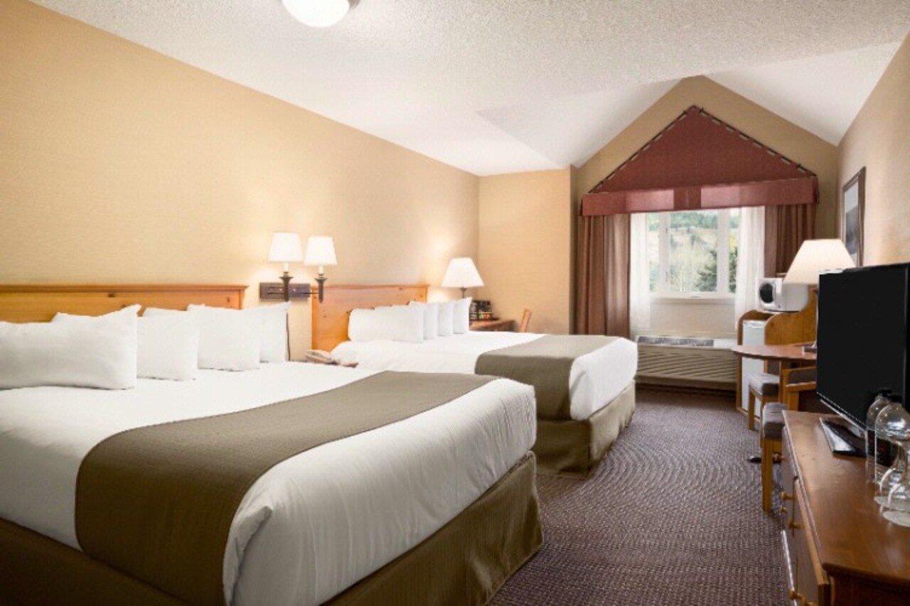 Canmore Inn & Suites Dış mekan fotoğraf