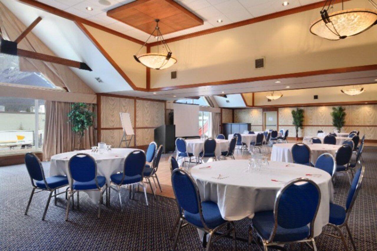 Canmore Inn & Suites Dış mekan fotoğraf