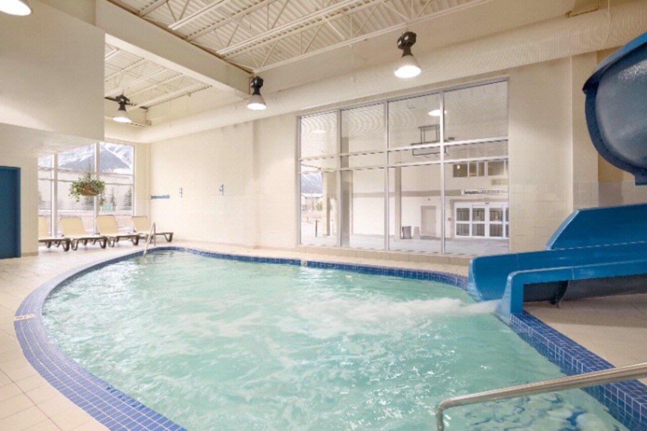 Canmore Inn & Suites Dış mekan fotoğraf