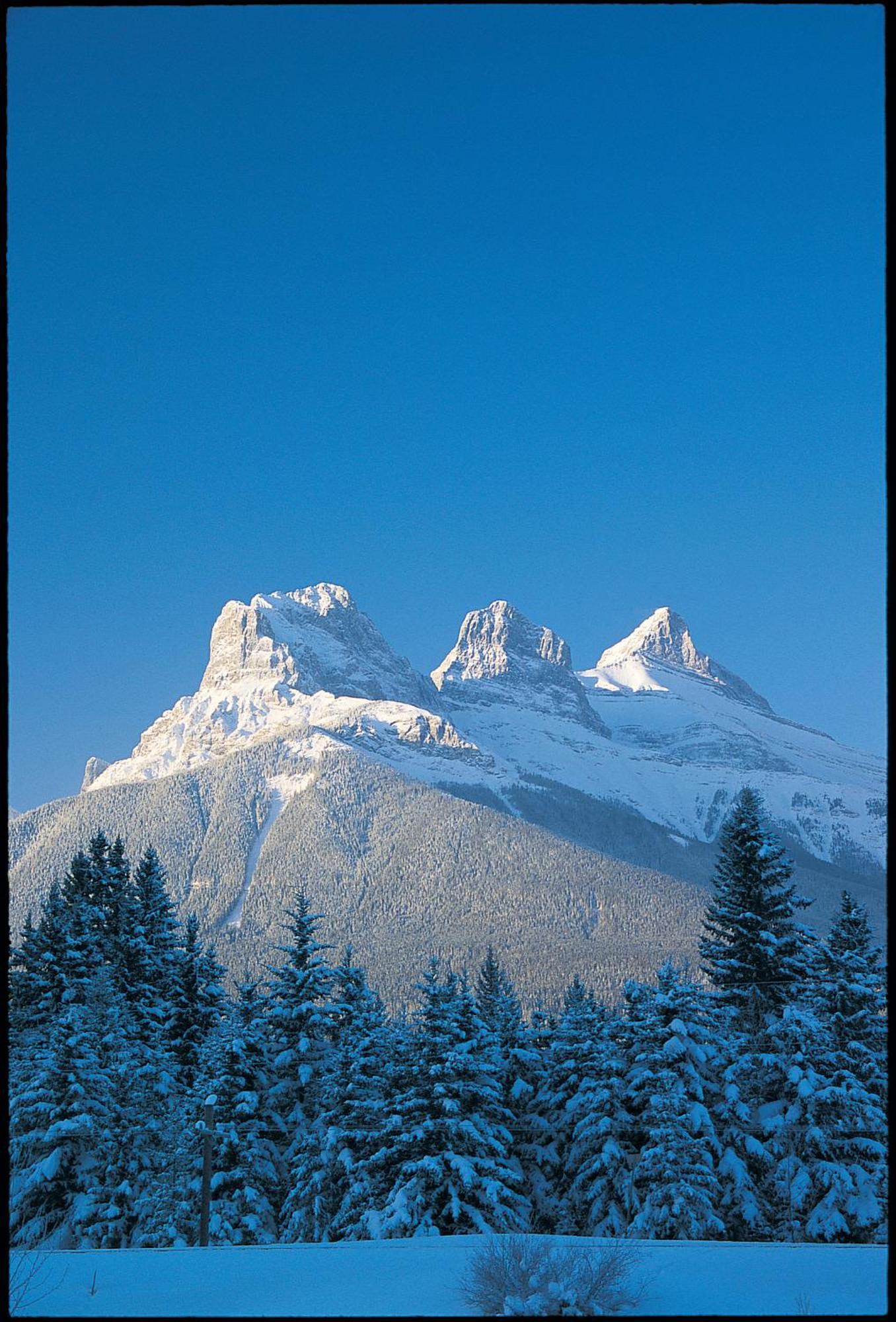 Canmore Inn & Suites Dış mekan fotoğraf