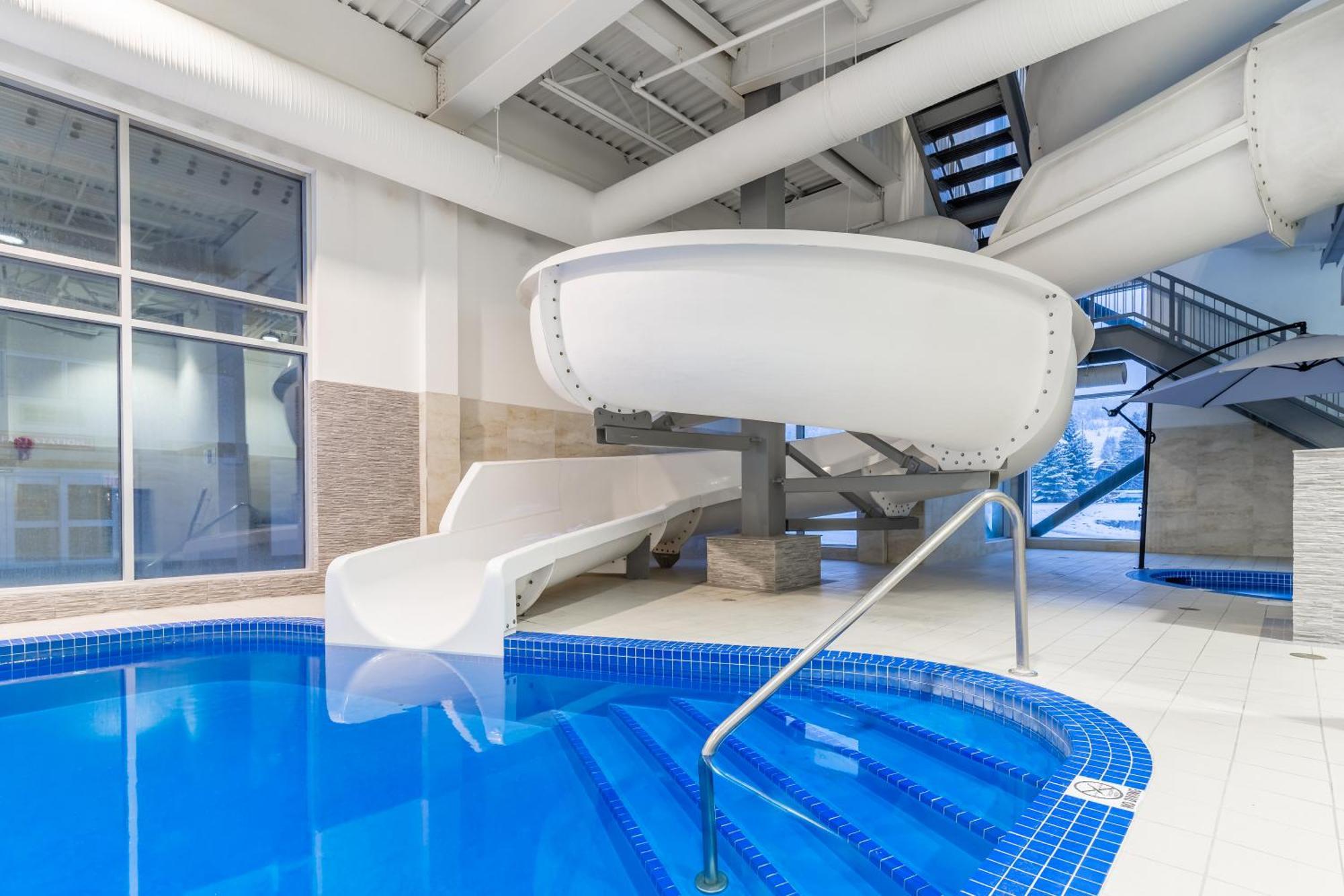 Canmore Inn & Suites Dış mekan fotoğraf